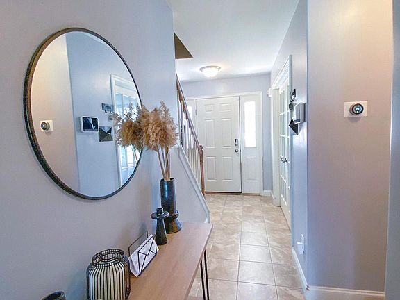 5th image of 709 Belfair Dr