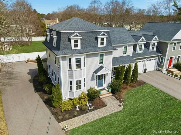 80 Pleasant St #80, Medfield, MA 02052
