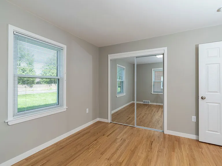 1210 S Midvale Blvd — Photo 32