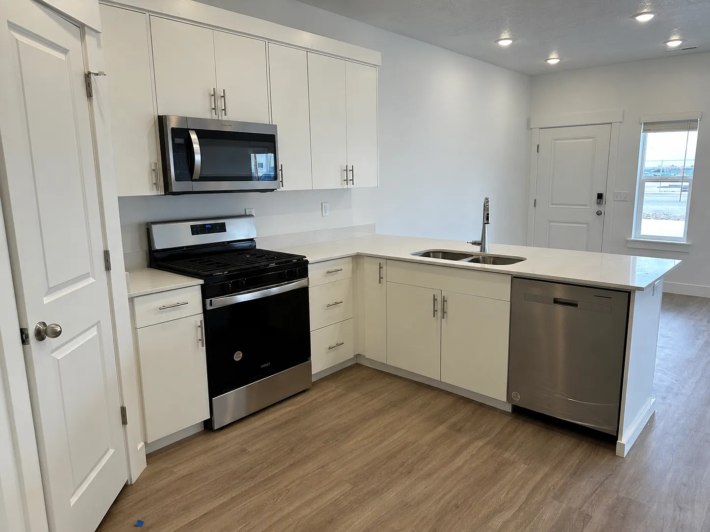 953 North 900 West - 1 — Photo 3
