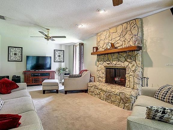 3rd image of 2509 Paradise Cir
