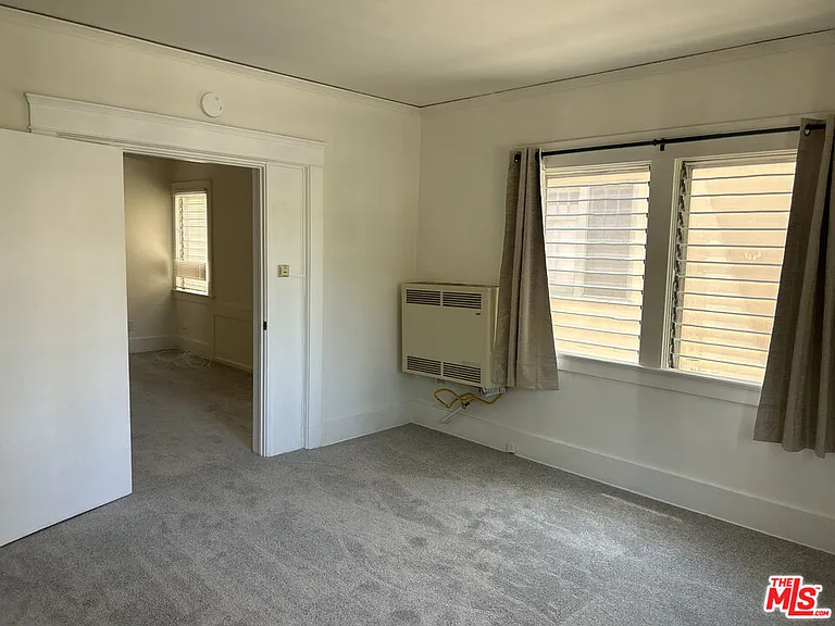 1042 2nd St #3 — Photo 14