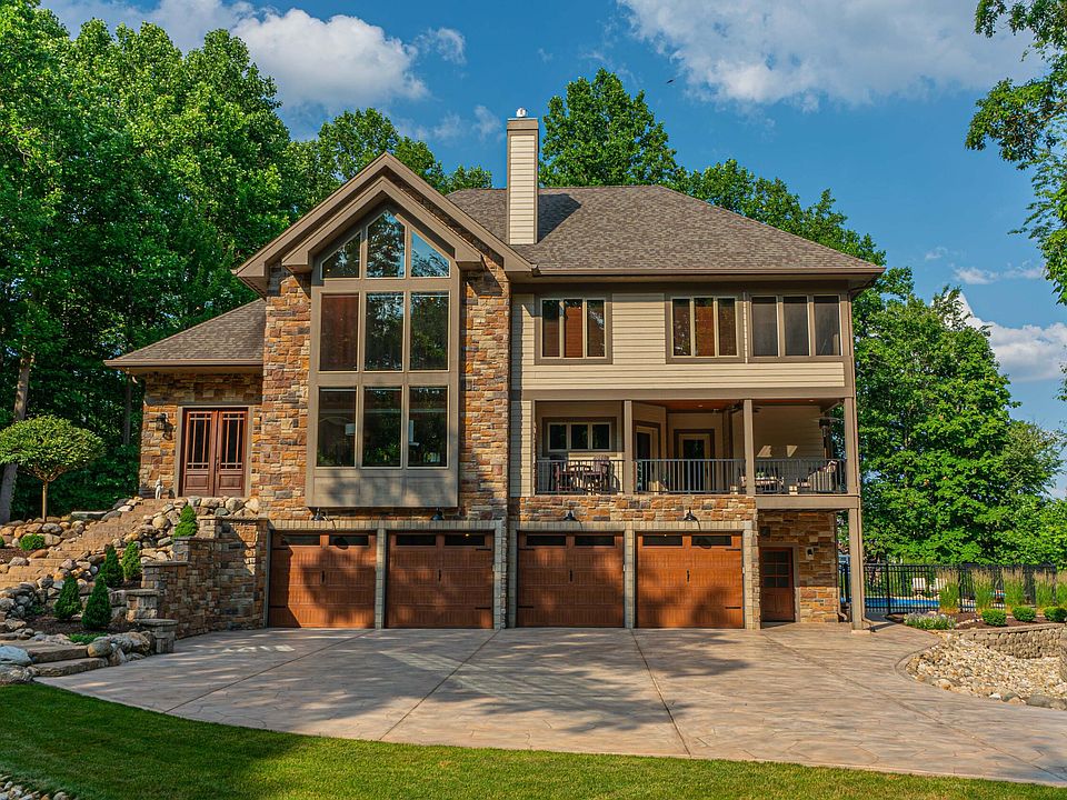 1st image of 367 Saint Andre Dr