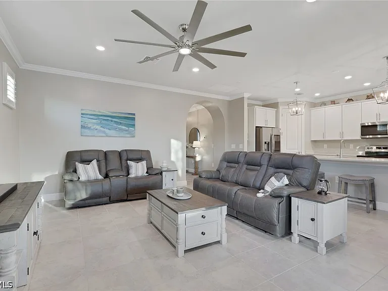 3425 Hampton Blvd — Photo 10