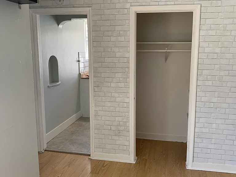 137 Pine St #2 — Photo 7