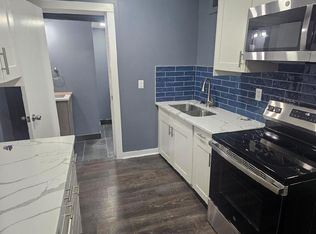 5702 S 77th St #6, Omaha, NE 68127