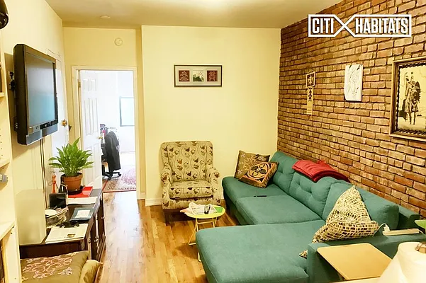 Rented by Citi Habitats | media 22