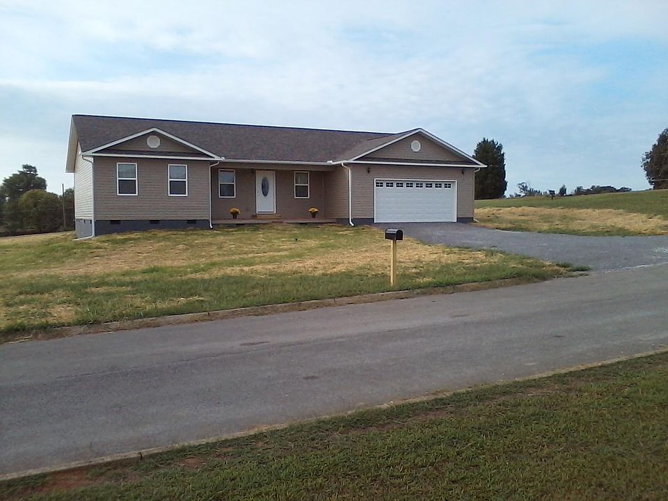 1st image of 115 Country View Dr