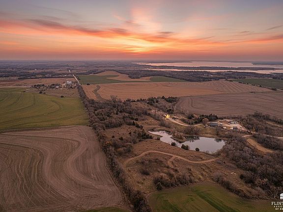 2nd image of 3257 Union Rd