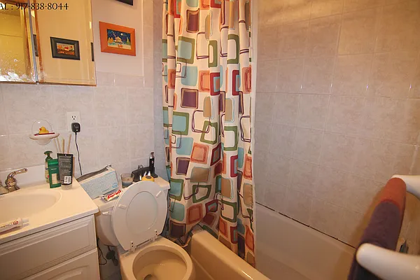 Rented by America Mecca Realty LLC | media 31