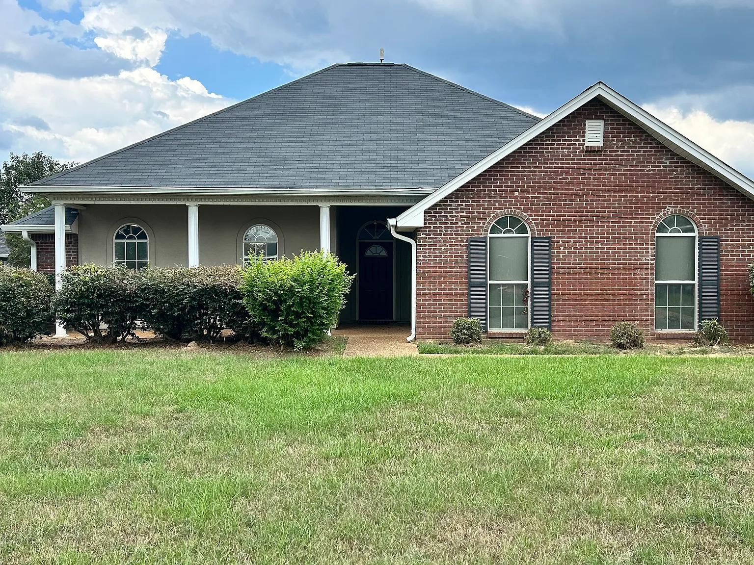 3 bed, 1503 sqft, $2,200 — Photo 1