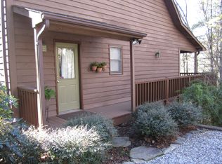 320 Muir Dr, Sautee Nacoochee, GA 30571