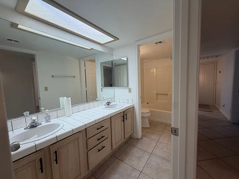 2911 Country Club Dr — Photo 18