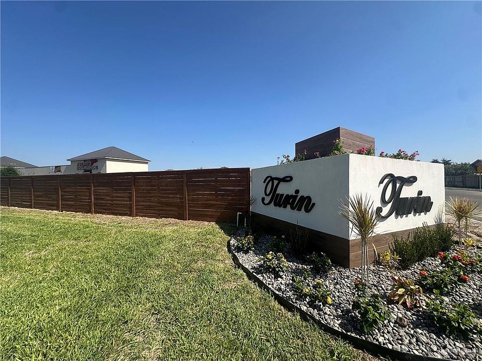 2nd image of 3606 Zinnia Ave