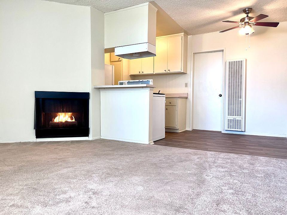 1st image of 18550 Prairie St #28