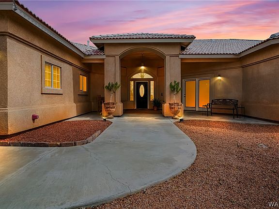 2nd image of 2898 Mountain Trail Rd