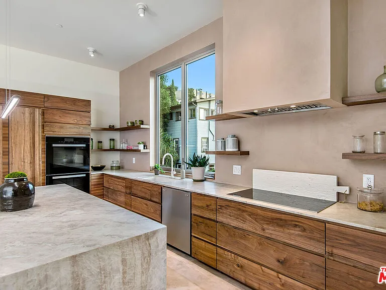 1264 Hyperion Ave — Photo 4