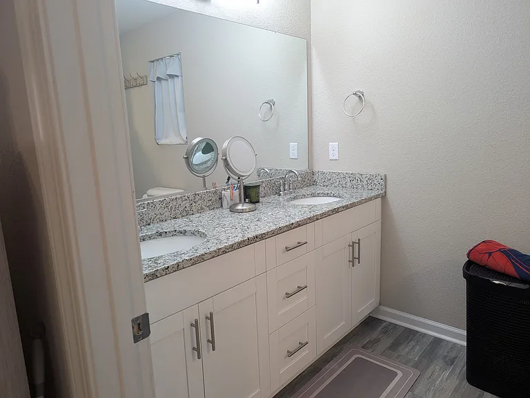 4117 Franklin St — Photo 5