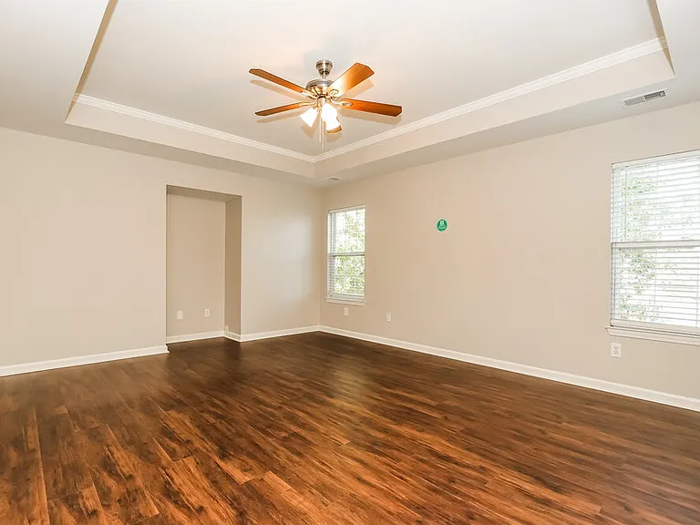 398 Roxie Ct — Photo 11