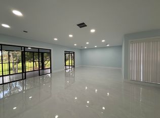 Boca Lago, Boca Raton, FL 33428