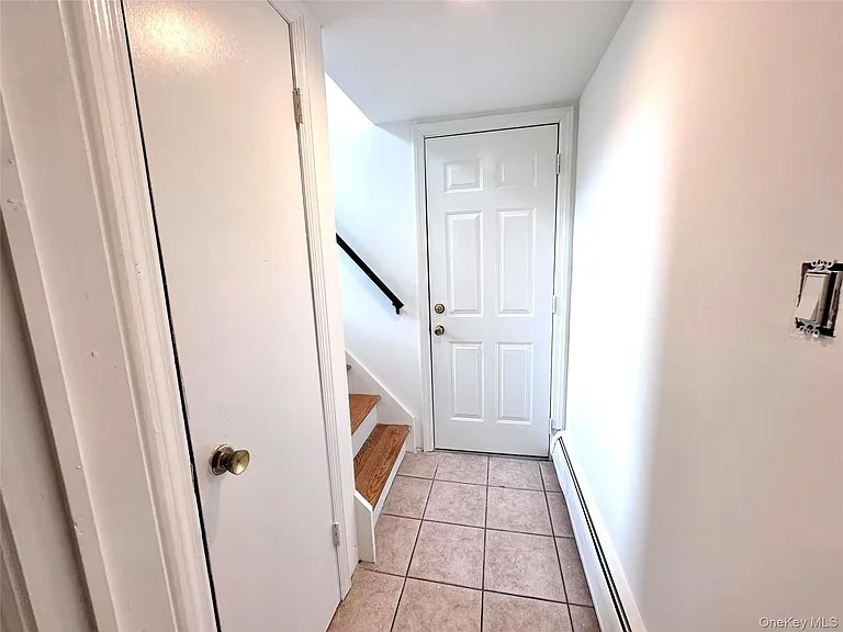171 Roosevelt Rd — Photo 31