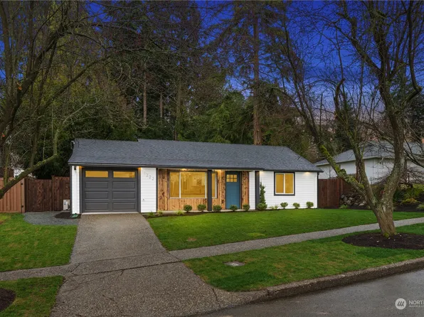 17222 2nd Avenue NE, Shoreline, WA 98155