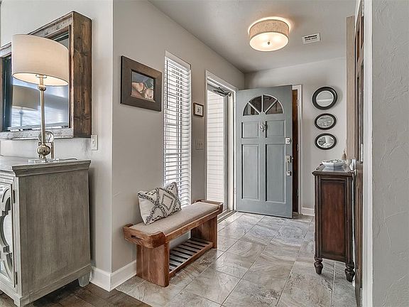 2nd image of 921 Carfax Rd