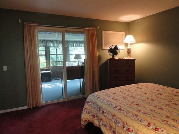 5th image of 125 Crescent Dr