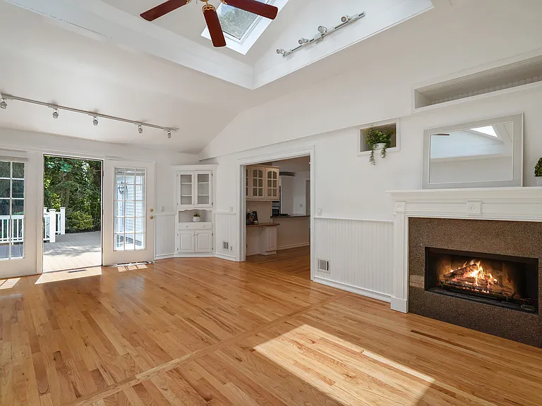 141 Idlewood Dr — Photo 16