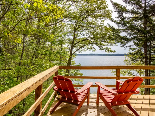 812 Pleasant Point Road, Cushing, ME 04563