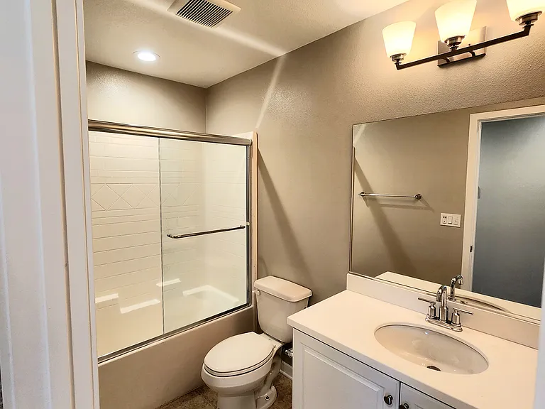 996 Newberry Ln — Photo 29