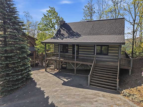 4th image of 165 Little Boulder Lane