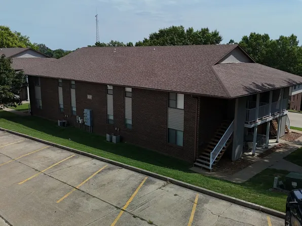 837 Southwest Blvd E, Jefferson City, MO 65109