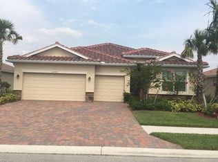 2098 Satsuma Ln, Naples, FL 34120