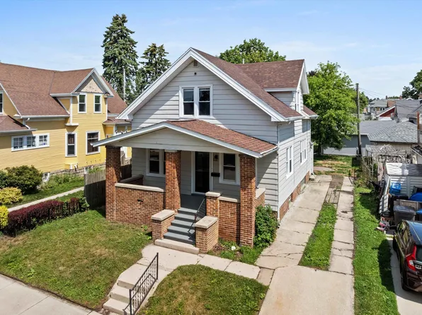 1112 Bluff Ave, Sheboygan, WI 53081