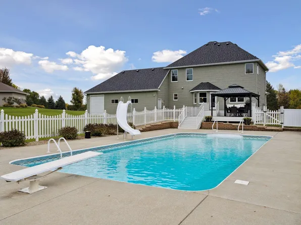 819 Belanger Ave NW, Buffalo, MN 55313