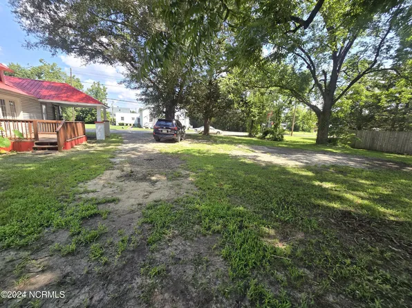 117 W Virgil Street, Whiteville, NC 28472