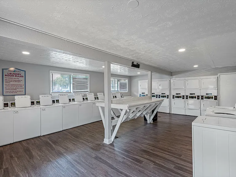 Arbor Place Apartments — Photo 15