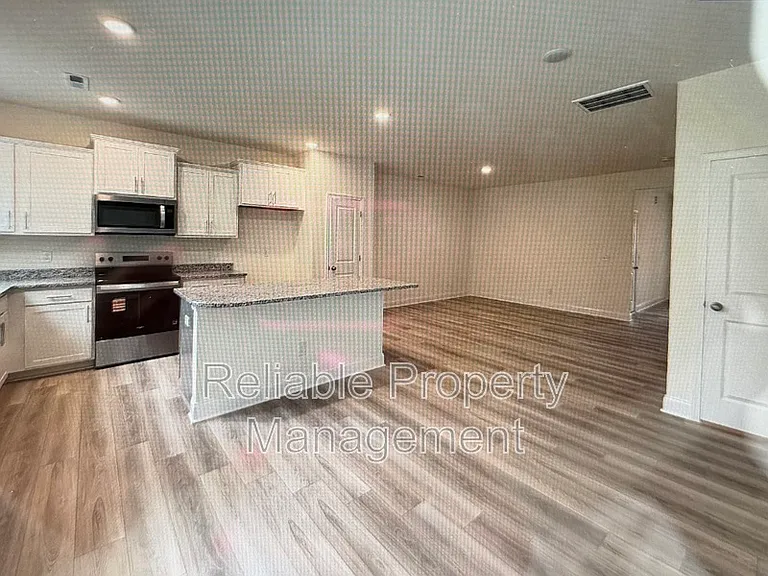 6407 Granite Quarry Dr — Photo 4