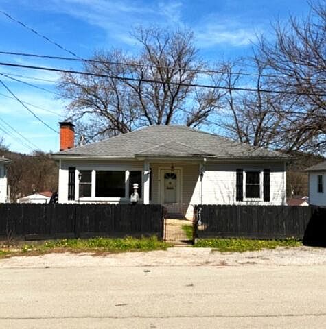 1st image of 216 Swigert Ave