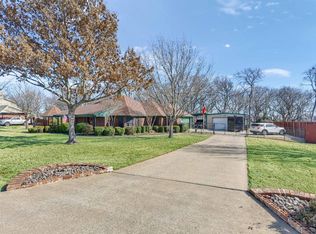 6862 Meadow Ridge Cir, Nevada, TX 75173