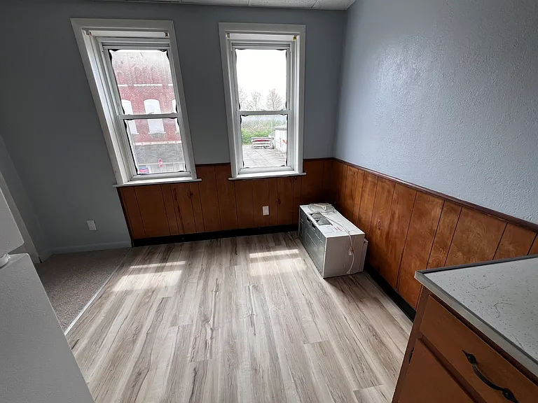 204 W Washington St #2 — Photo 7