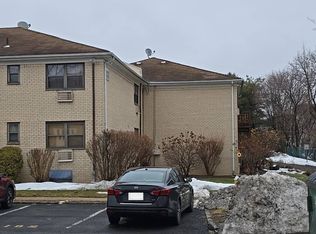 272 Sneden Place W, Spring Valley, NY 10977