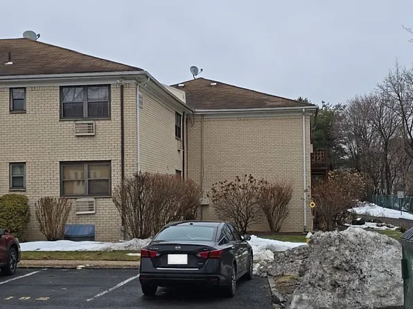 272 Sneden Place W, Spring Valley, NY 10977