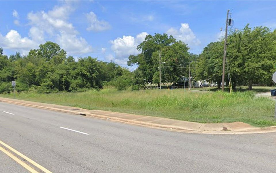 1st image of 1419 6th St
