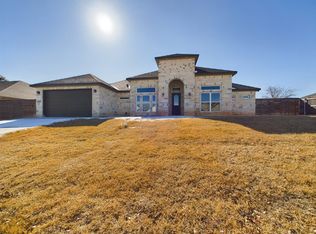 713 Shumard Ln, Fredericksburg, TX 78624