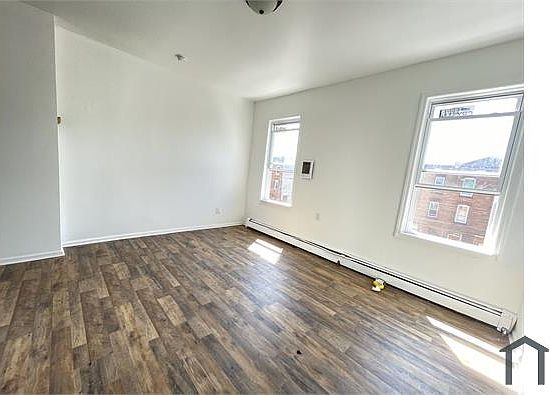 1st image of 1527 W Lehigh Ave APT 3