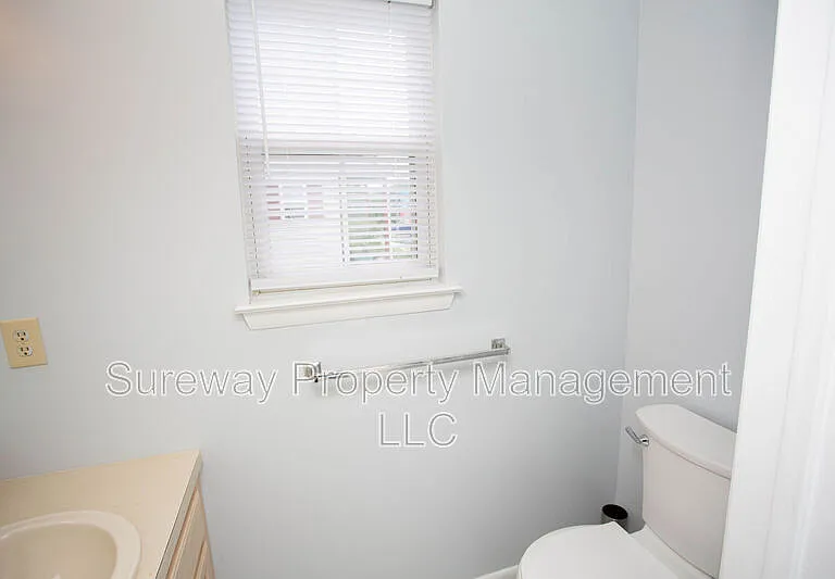 12 Grant Ln — Photo 21