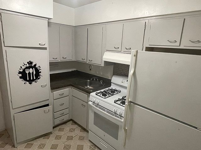 1st image of 77-09 30th Ave Floor 3
