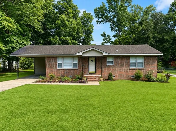 407 Pecan Ave, Albertville, AL 35950